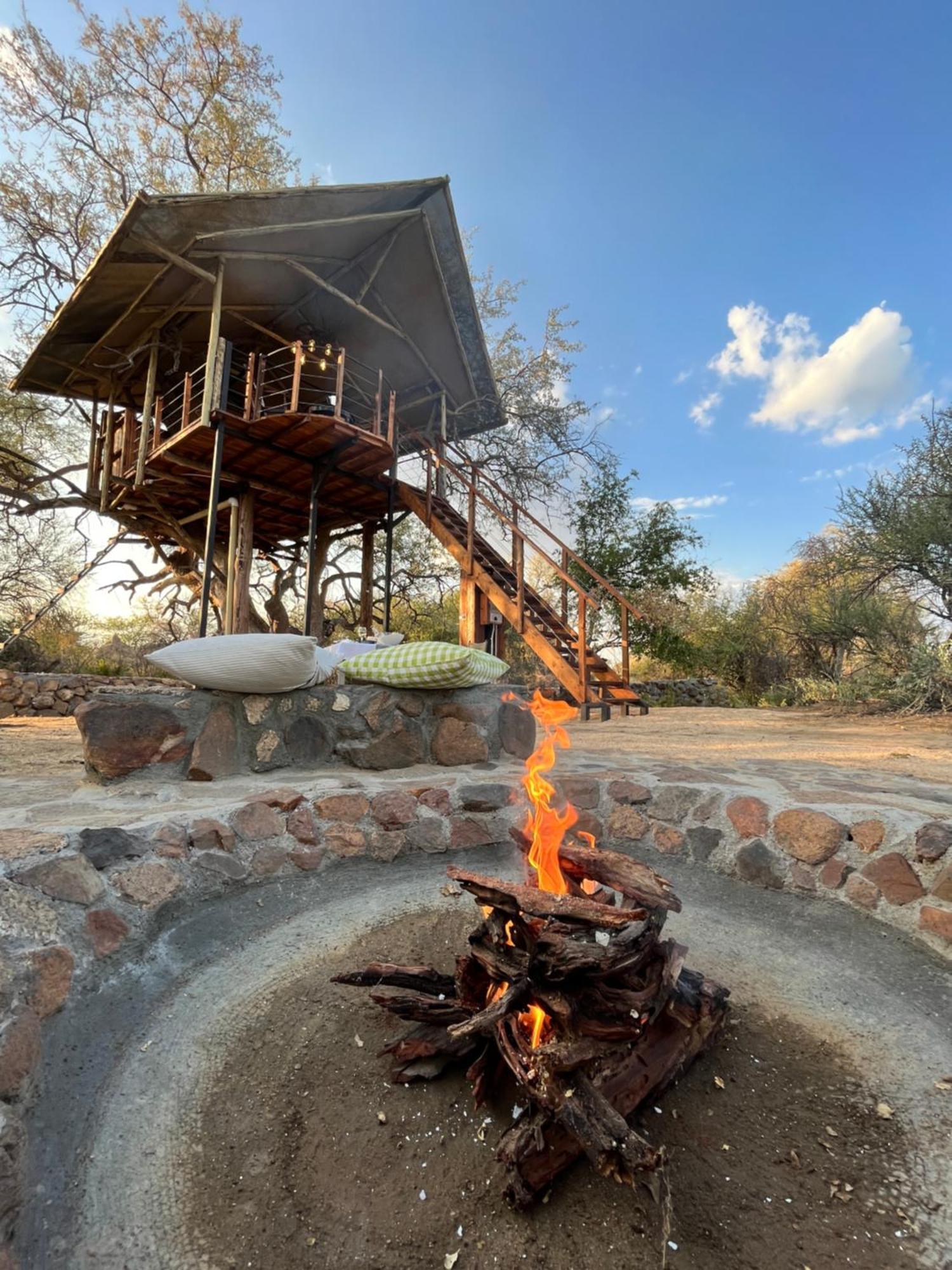Ondudu Safari Lodge Omaruru Exterior foto